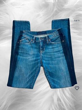 Rock & Republic Berlin Mid-Rise Medium Blue Wash Skinny Jeans w/Striped Seam